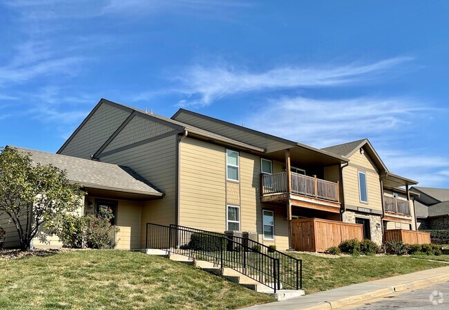 Building Photo - Cedar Crest Apartments