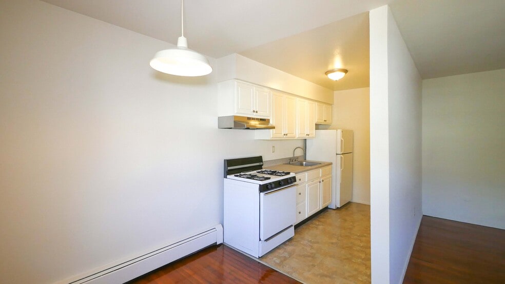 Building Photo - Westgate Apartments