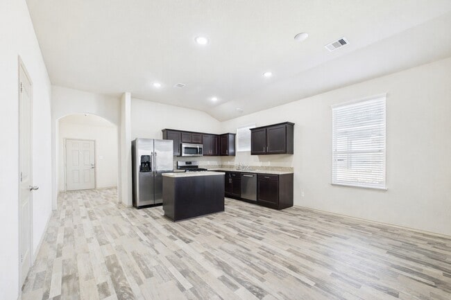 Building Photo - 5206 Rosehill Ridge Ct