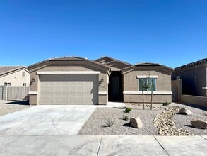 Building Photo - Beautiful 4 Bedroom Home in Kingman Crossing Community.