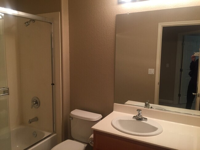 Building Photo - 4057 Crandall Cir