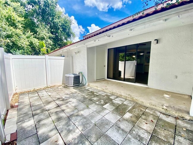 Building Photo - 5056 Ernst Ct