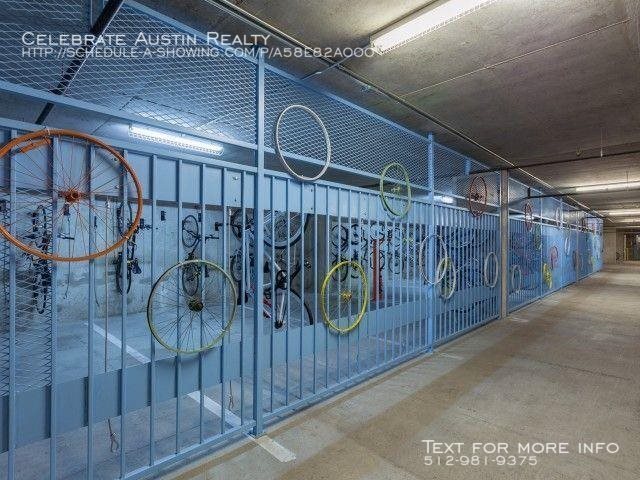 Building Photo - Eleven