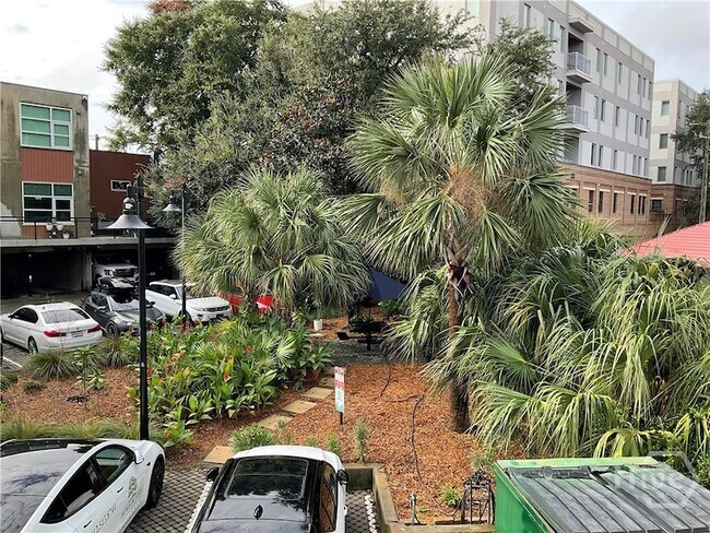 Building Photo - 545 Berrien St