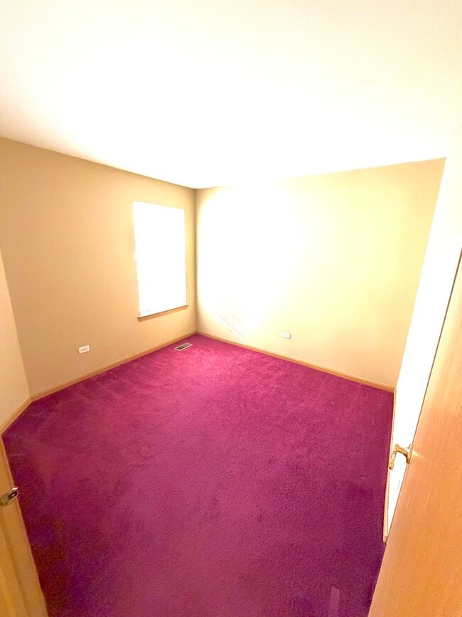 Building Photo - 2314 Woodside Dr