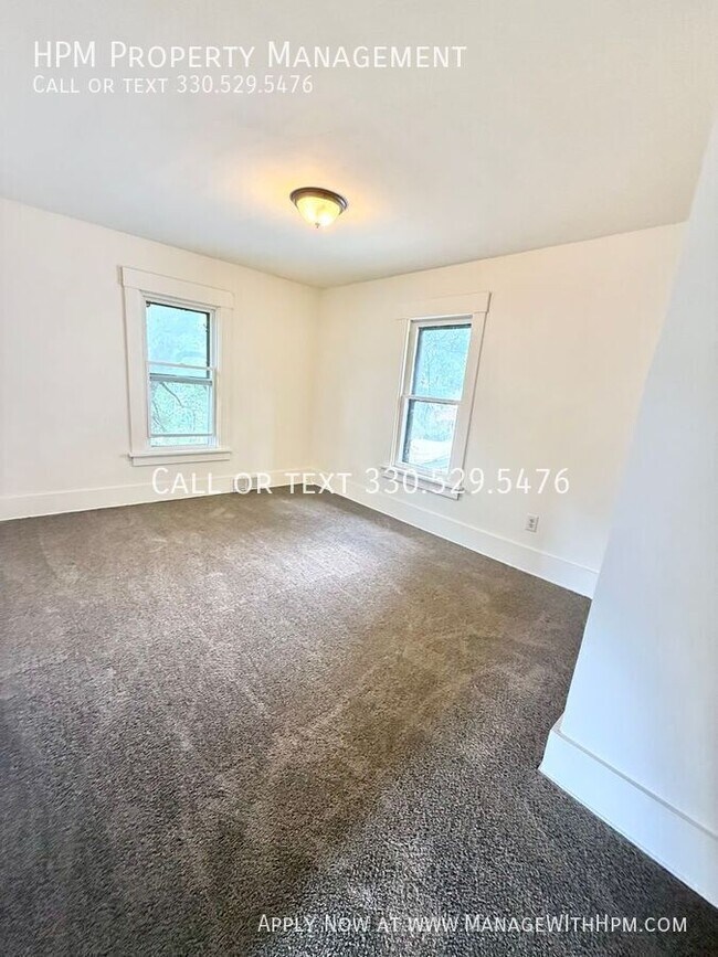 Building Photo - 2806 10th St SW