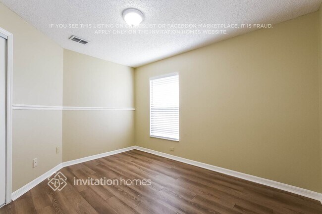 Building Photo - 3234 Bellingham Dr