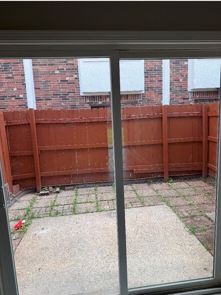 Building Photo - 8911 GSRI Ave