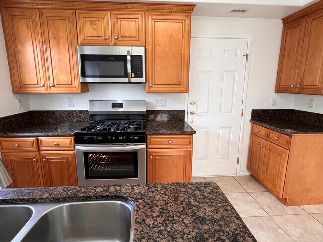 Building Photo - 16510 La Salle Ave