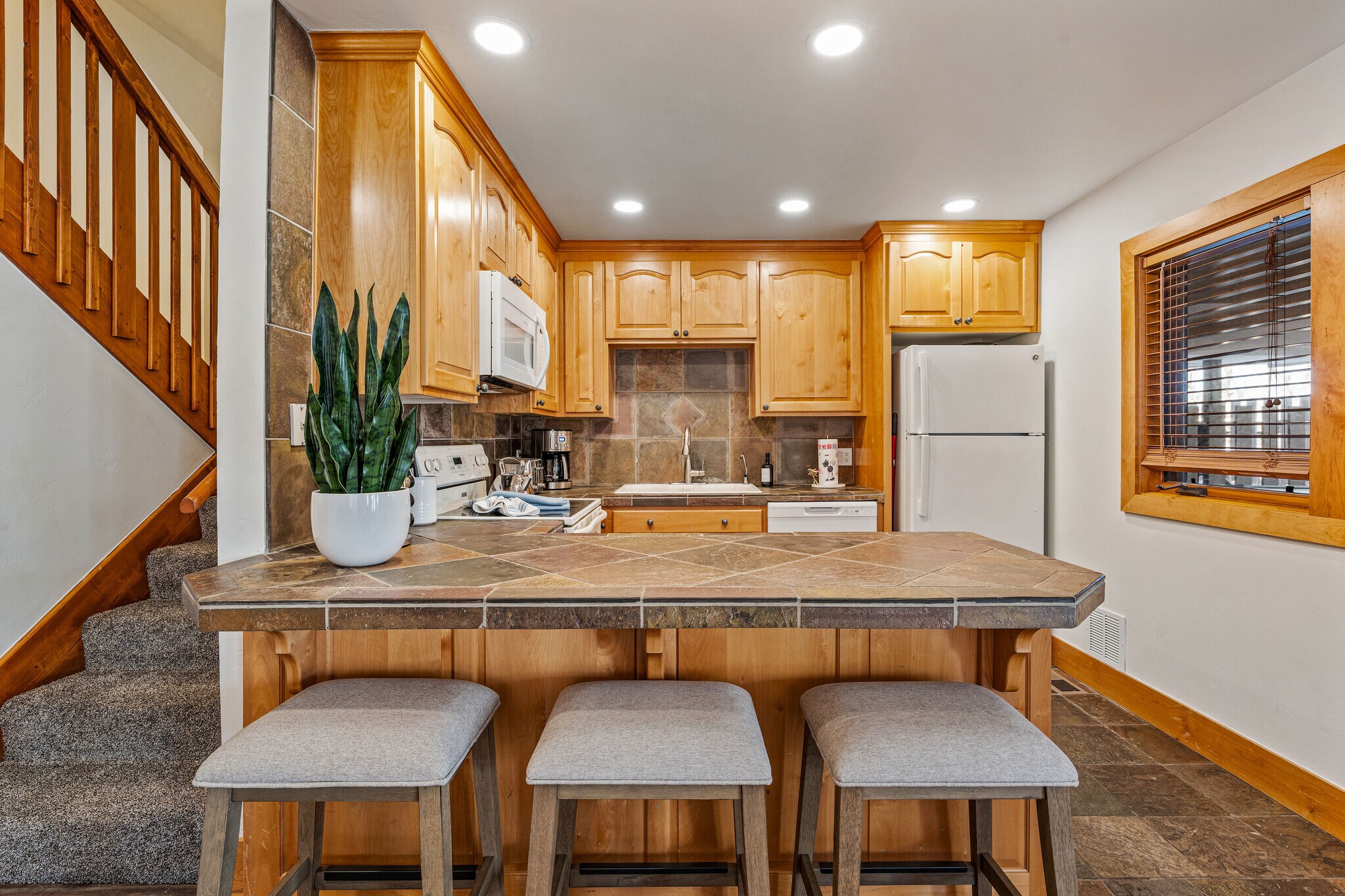 Building Photo - 1488 Park Ave