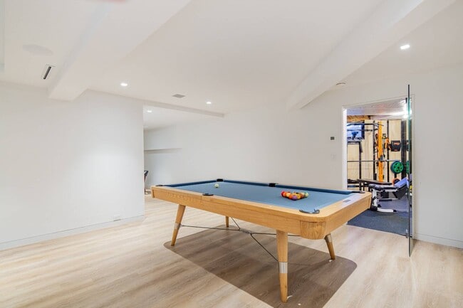 Building Photo - 89 Pantigo Rd