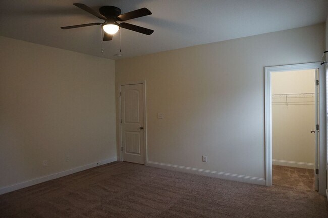 Building Photo - 3 Bedroom 2 Full Bathroom w/ Bonus Room located in The Preserves at Tidewater, Sneads Ferry!