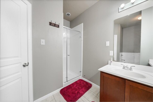 Building Photo - 11114 Kingsnorth Dr