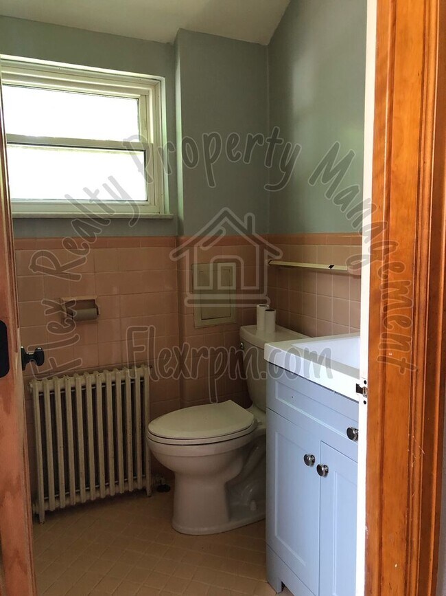 Building Photo - Must See....new on the market!