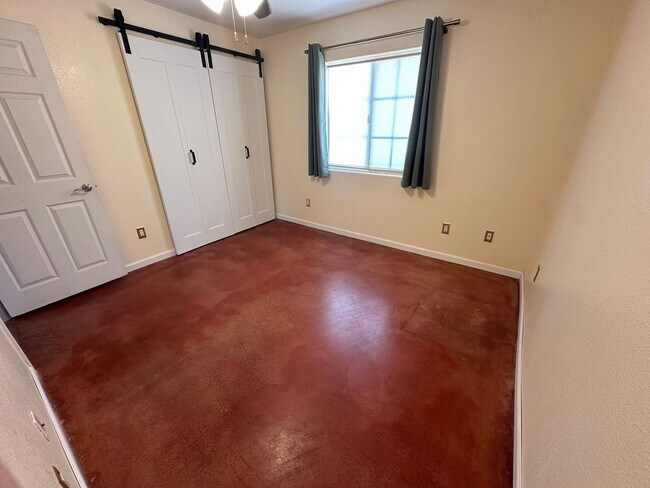 Building Photo - 5995 Encelia Dr