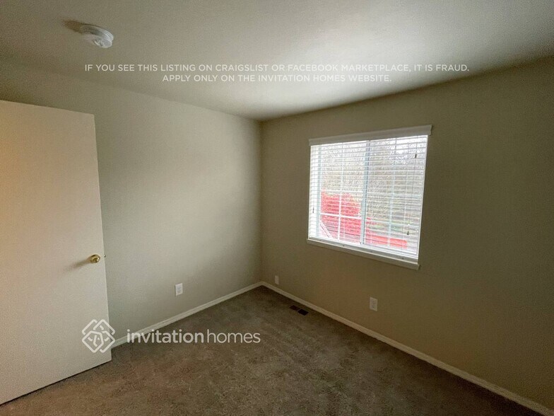 Building Photo - 22644 15th Ave S