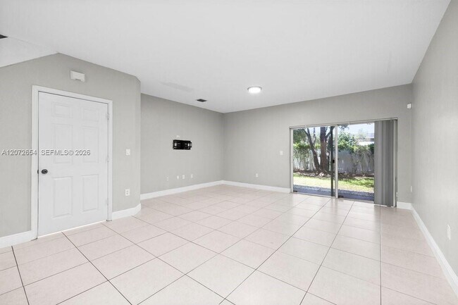 Building Photo - 7929 Tuscany Dr