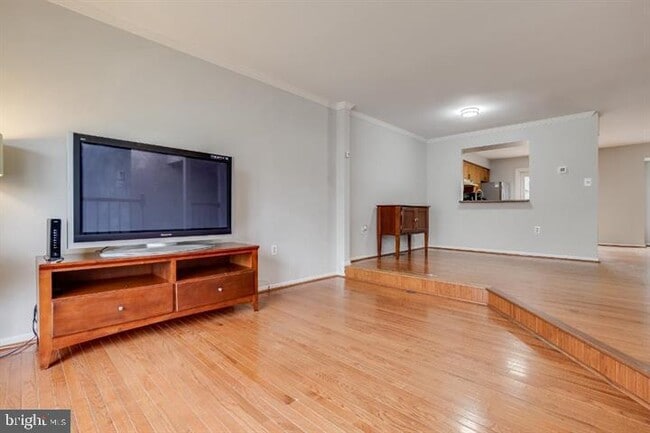 Building Photo - 21186 Winding Brook Square