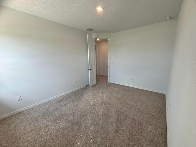 Building Photo - 9323 Lorenzo Wy