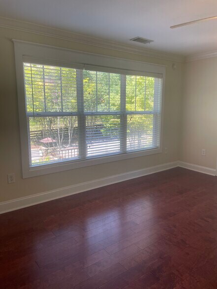 Building Photo - 3831 Cherokee Woods Way