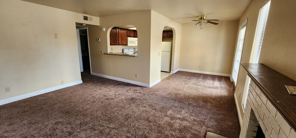 Building Photo - 1212 Bass Dr