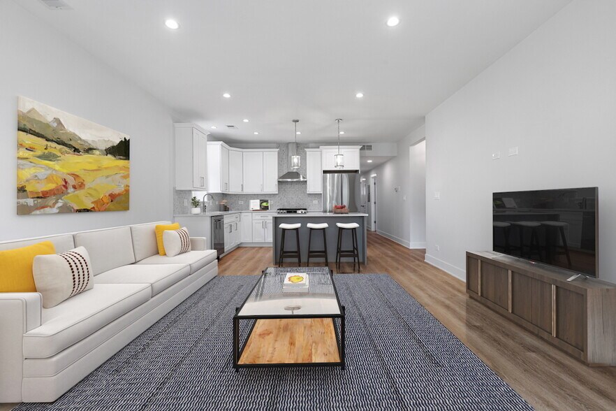 Building Photo - 6423 N Washtenaw Ave