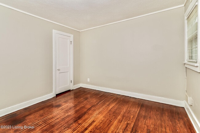 Building Photo - 4144 Sunset Ave