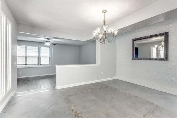 Building Photo - 4 Oakbrook Dr