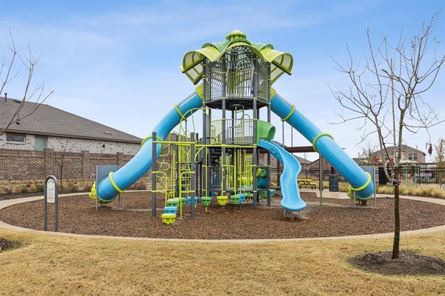 Building Photo - 2209 Tacoma Wy