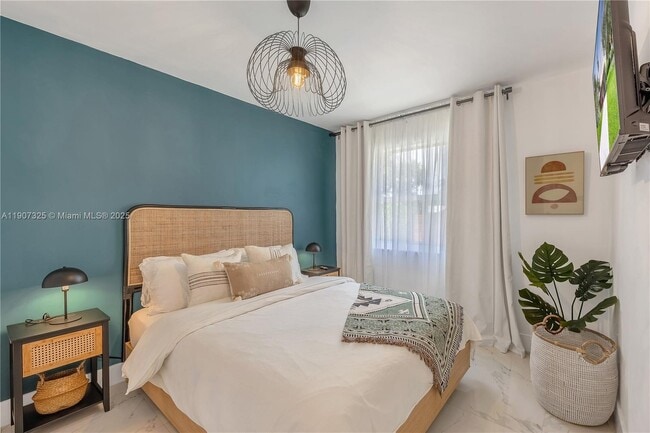 Building Photo - 1424 NE 118th St