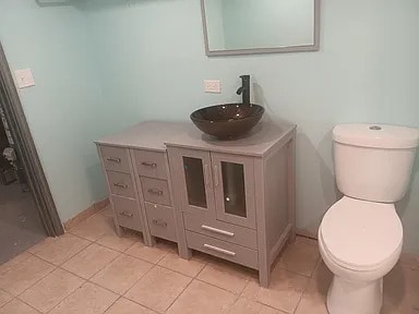 Building Photo - 5005 W Chicago Ave