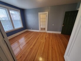 Studio - The Rochelle aka Fourth Willis
