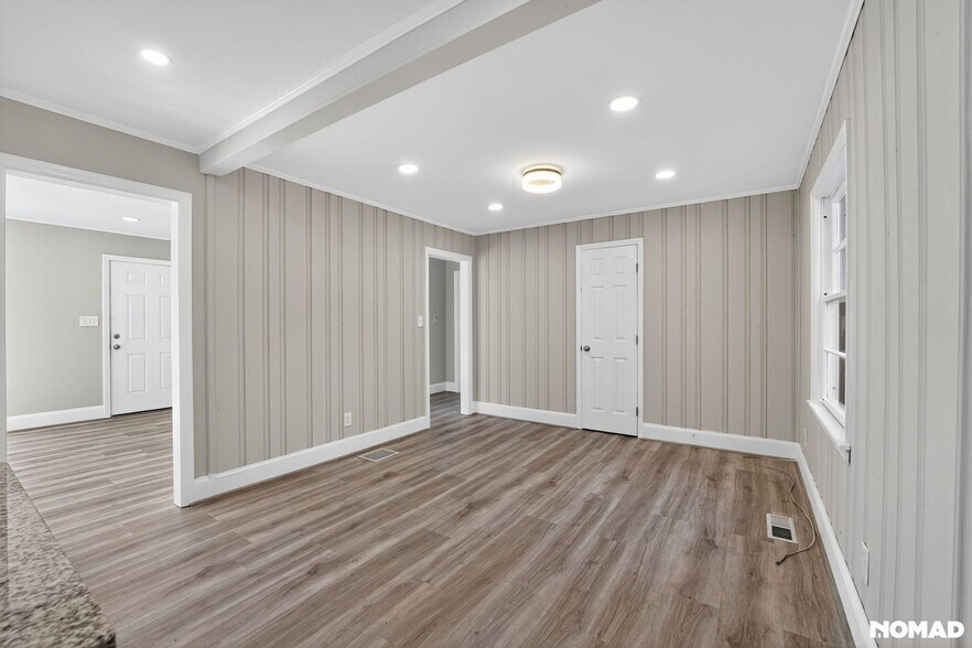 Building Photo - 4056 Whitehall Dr