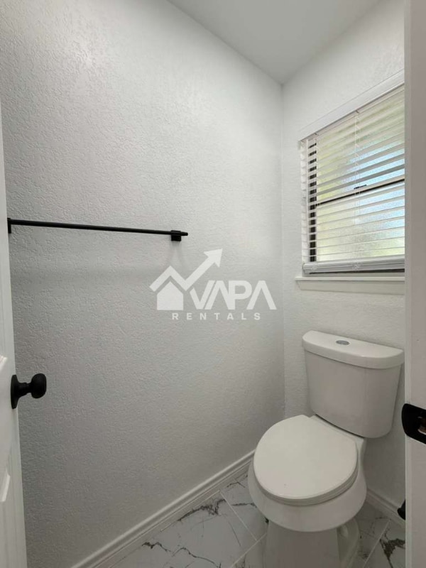 Building Photo - 4103 Family Tree Dr