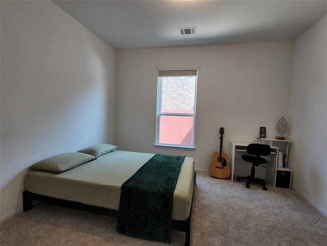 Building Photo - 472 Algaroba Loop
