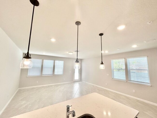 Building Photo - Brand New 4/3 Modern Townhome with a Priva...