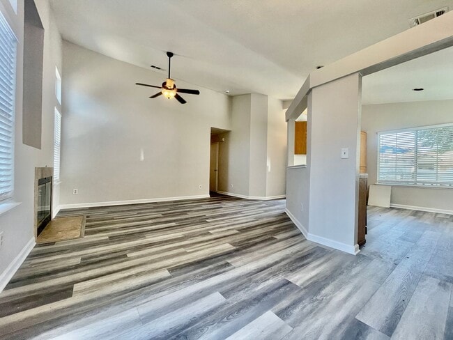 Building Photo - Beautifully Remodeled Single Story 3bed / 2bath in Antioch