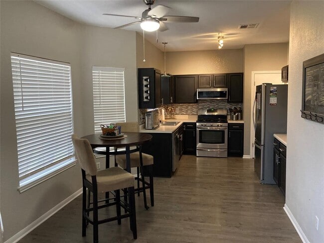 Building Photo - 311 Katy Crossing