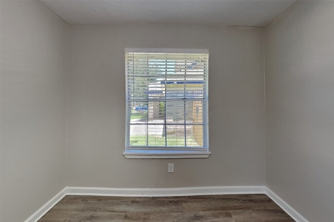 Building Photo - 2314 Pebbledowne Cir