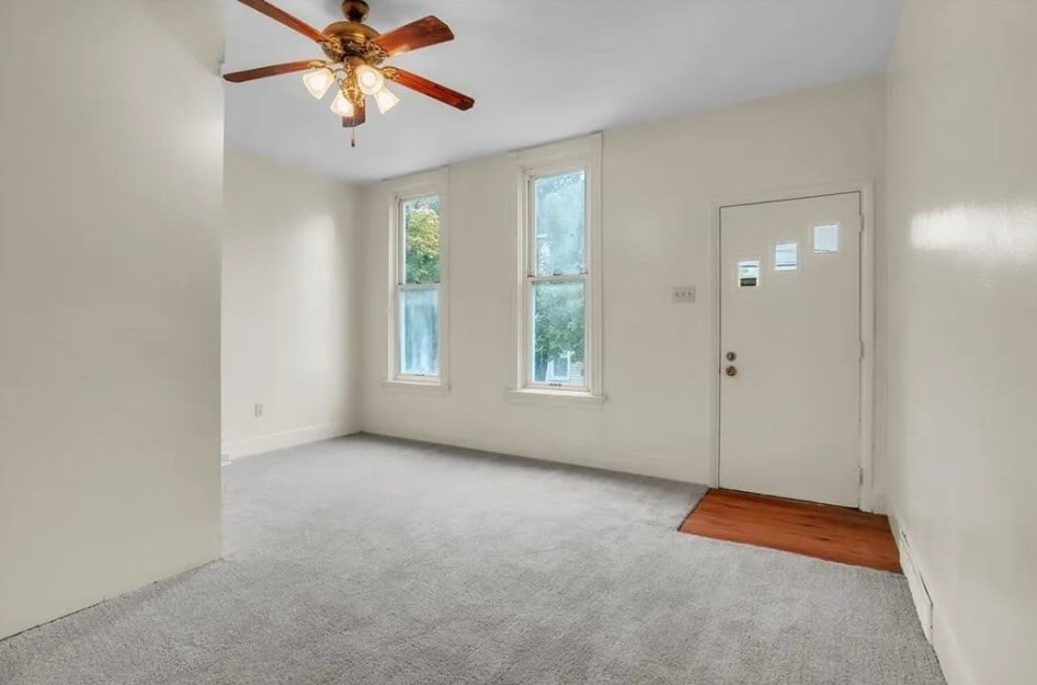 living room - 3240 Rothpletz St