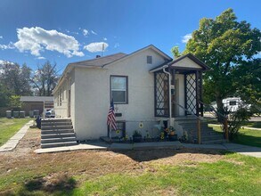 Building Photo - Fourplex Near Downtown Caldwell
