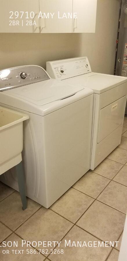 Building Photo - 29710 Amy Ln