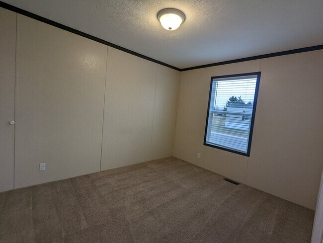 Building Photo - 135 Texas