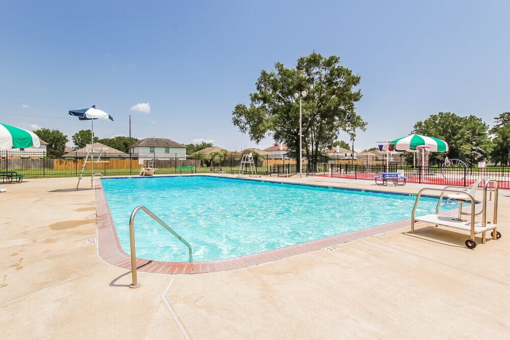 Building Photo - 2715 Fox View Cir