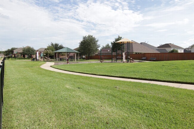 Primary Photo - 1018 Yorkshire Hollow Ln