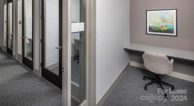 Building Photo - 8424 N Tryon St