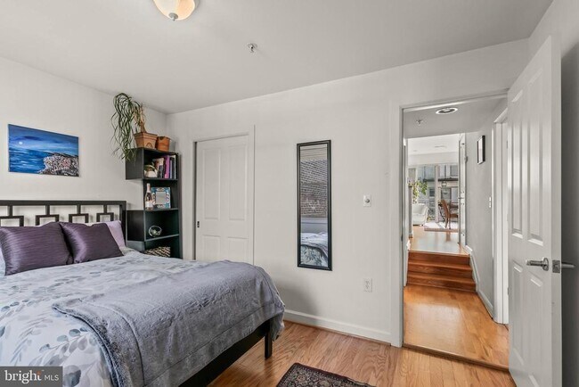 Building Photo - 1421-1423 Chapin St NW