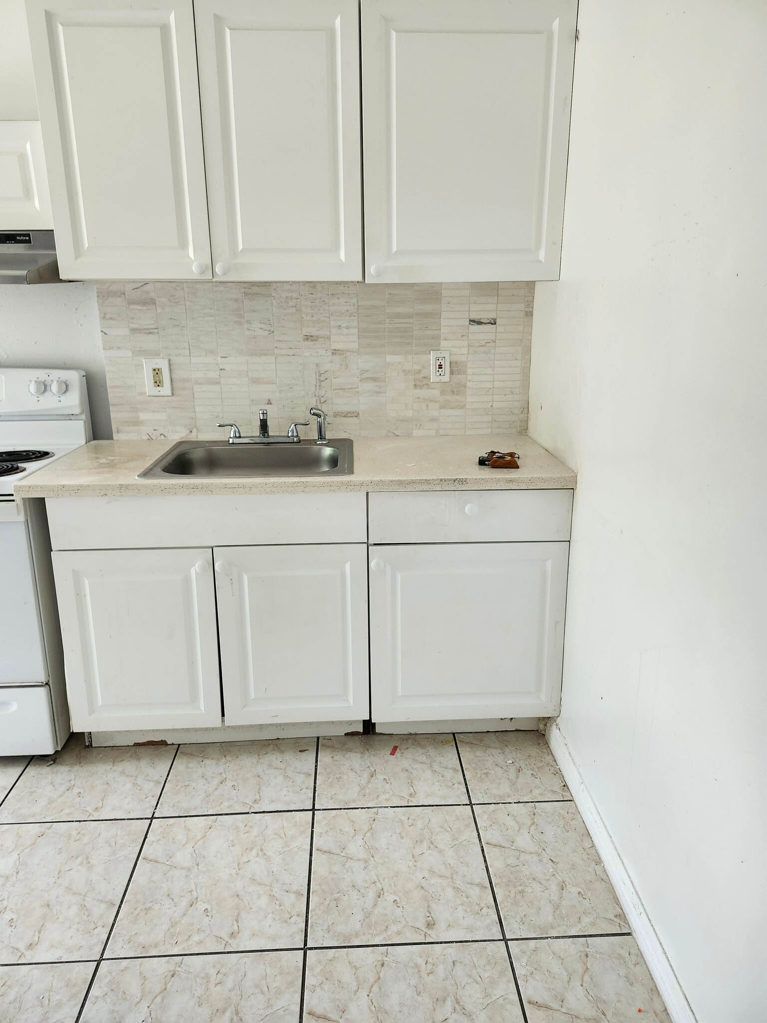 Building Photo - 2100 NW 28th St