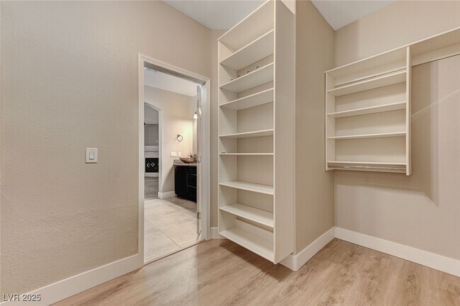 Building Photo - 4437 Verdiccio Ave