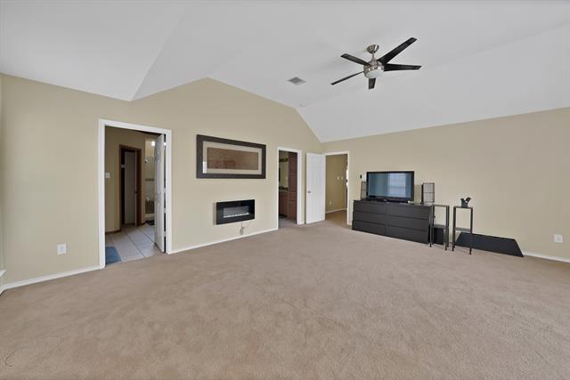 Building Photo - 2116 Houlton Ln